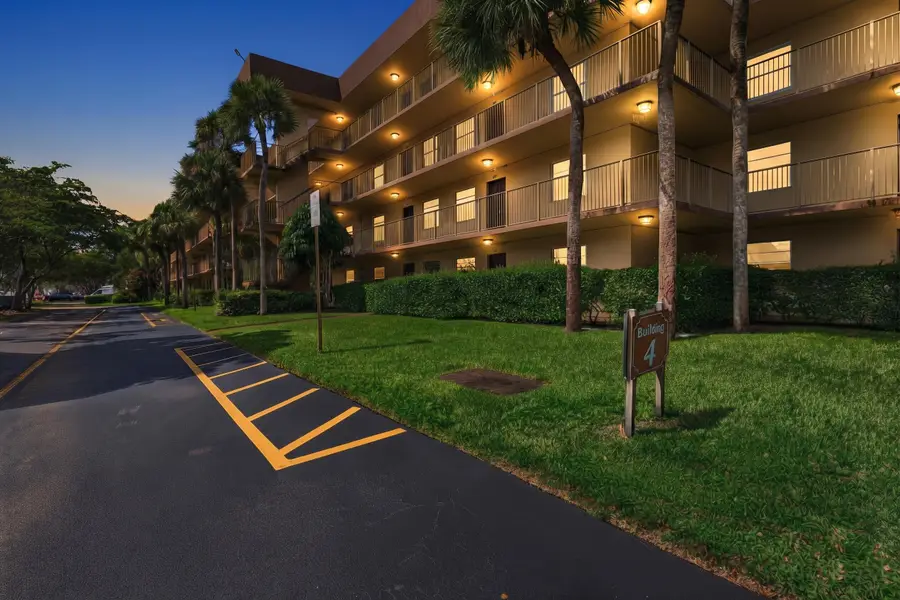3121 NW 47th Avenue #109, Lauderdale Lakes, FL 33319 - #2