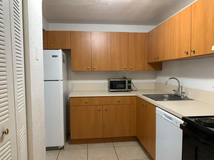 431 Executive Center Drive #206, West Palm Beach, FL 33401 - #2