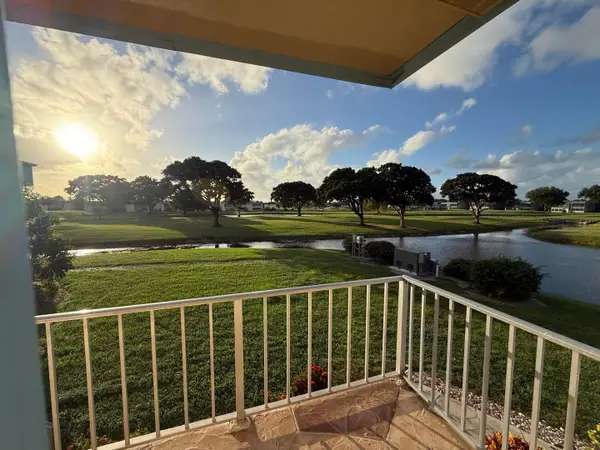 240 Burgundy E, Delray Beach, FL 33484