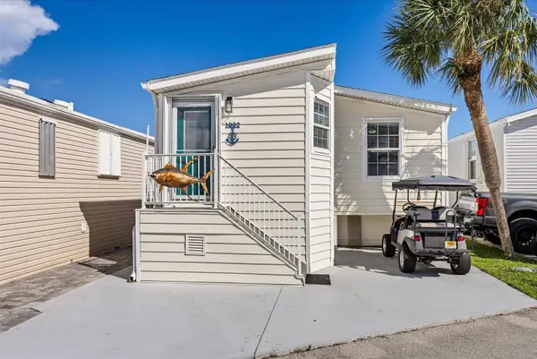 1092 Nettles Boulevard, Jensen Beach, FL 34957