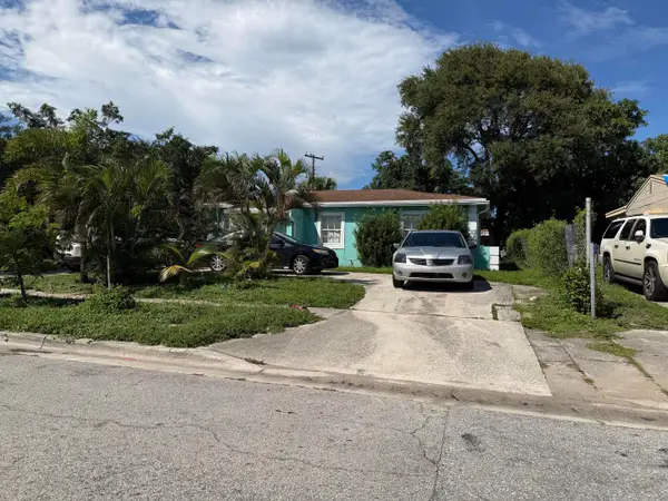 386 W 15th Street, Riviera Beach, FL 33404