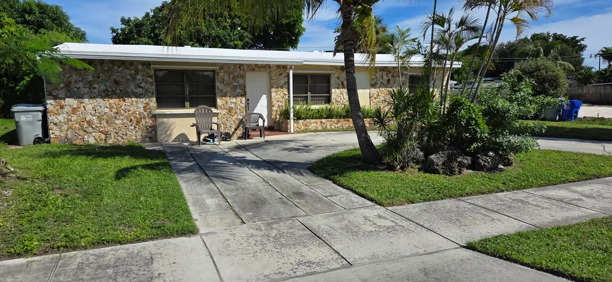 2448 NE 13th Avenue, Pompano Beach, FL 33064 - #1