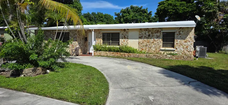 2448 NE 13th Avenue, Pompano Beach, FL 33064 - #2