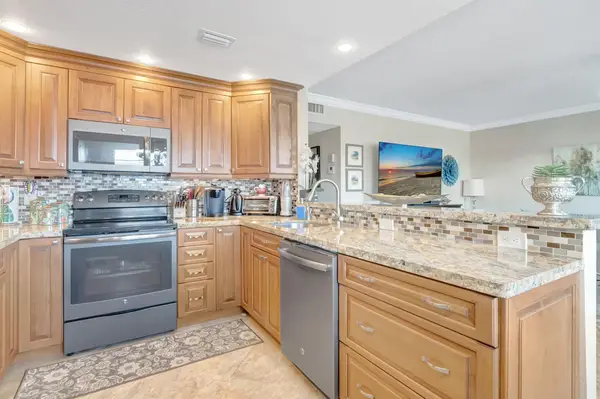 453 Richmond F, Deerfield Beach, FL 33442