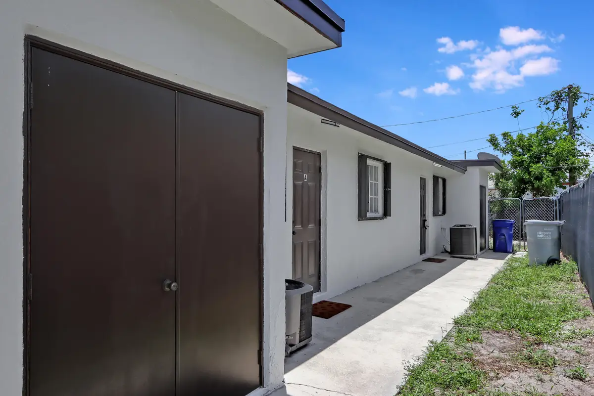 350 NE 25th Court, Pompano Beach, FL 33064 - #1