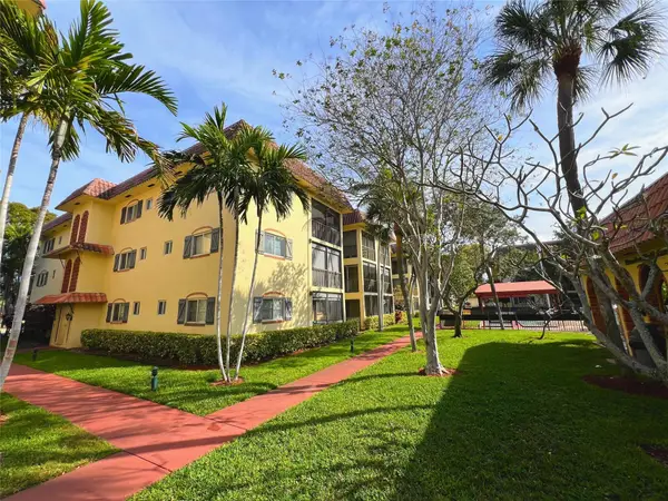259 S Cypress Road #542, Pompano Beach, FL 33060