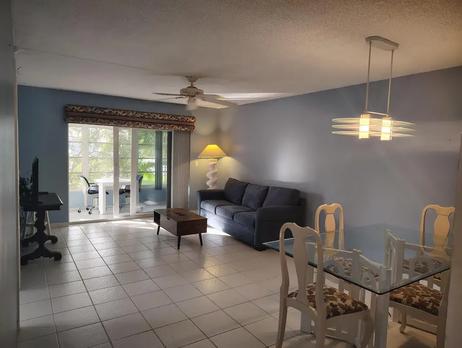 3001 NW 46th Avenue #301, Lauderdale Lakes, FL 33313 - #3