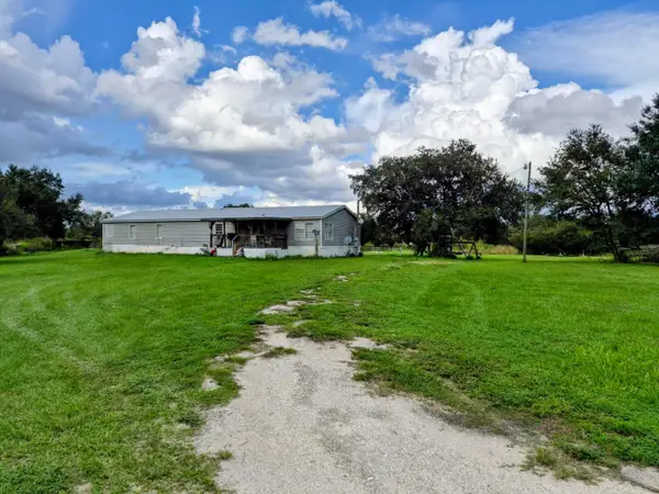 19565 NW 304th Street, Okeechobee, FL 34972