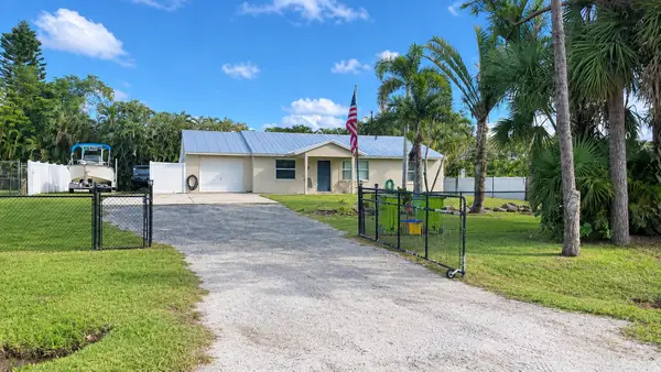 14687 Paradise Trail, Loxahatchee Groves, FL 33470