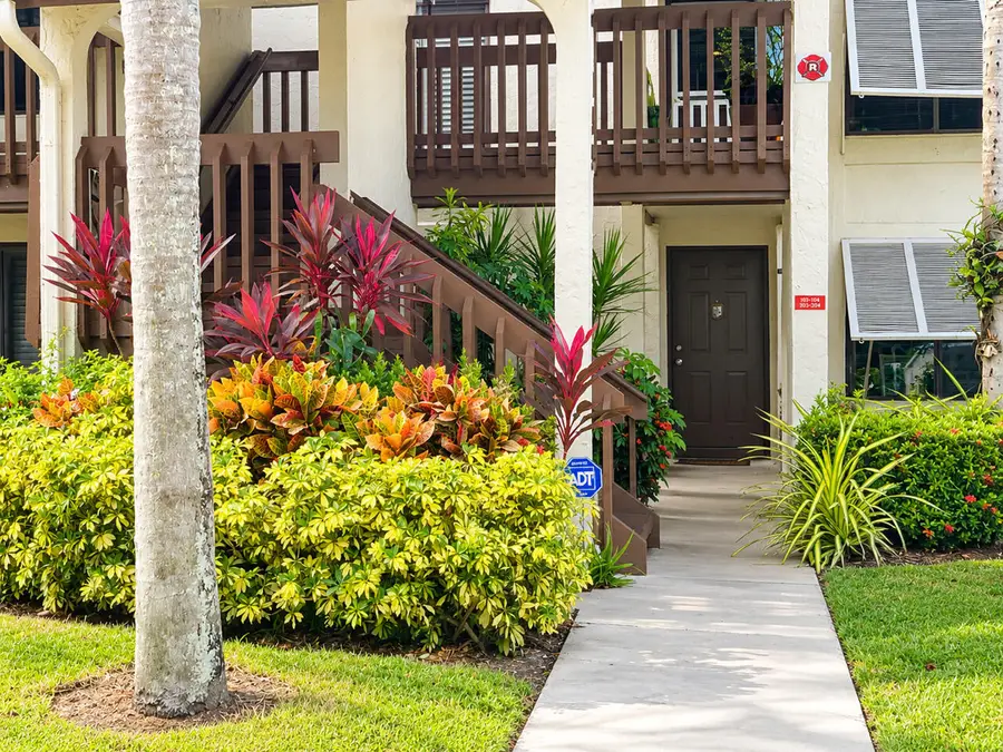 10155 Mangrove Drive #204, Boynton Beach, FL 33437 - #2