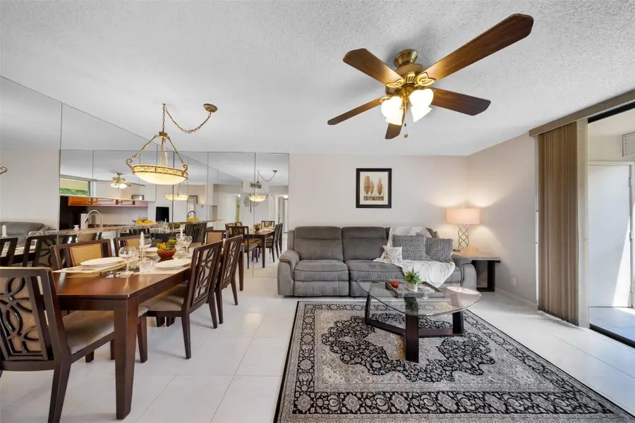 5250 Las Verdes Circle #317, Delray Beach, FL 33484 - #3