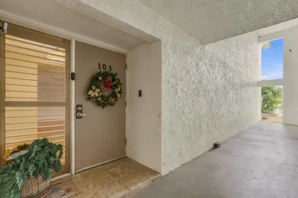 3351 Twin Lakes Terrace #103, Fort Pierce, FL 34951