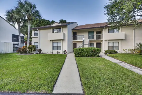 3326 Perimeter Drive, Greenacres, FL 33467