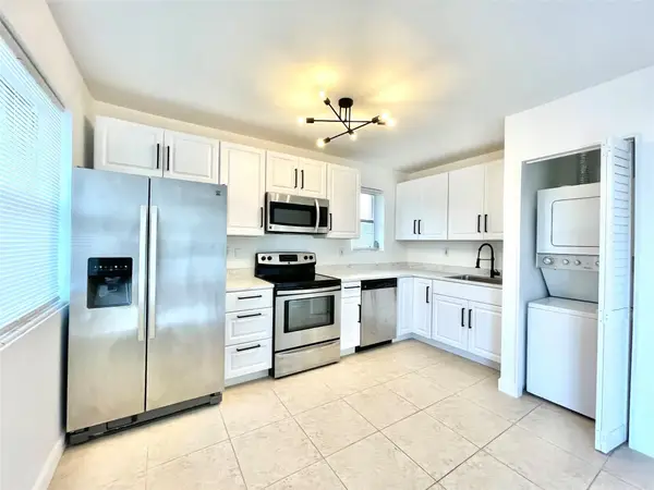 4071 N Dixie Highway #20, Oakland Park, FL 33334