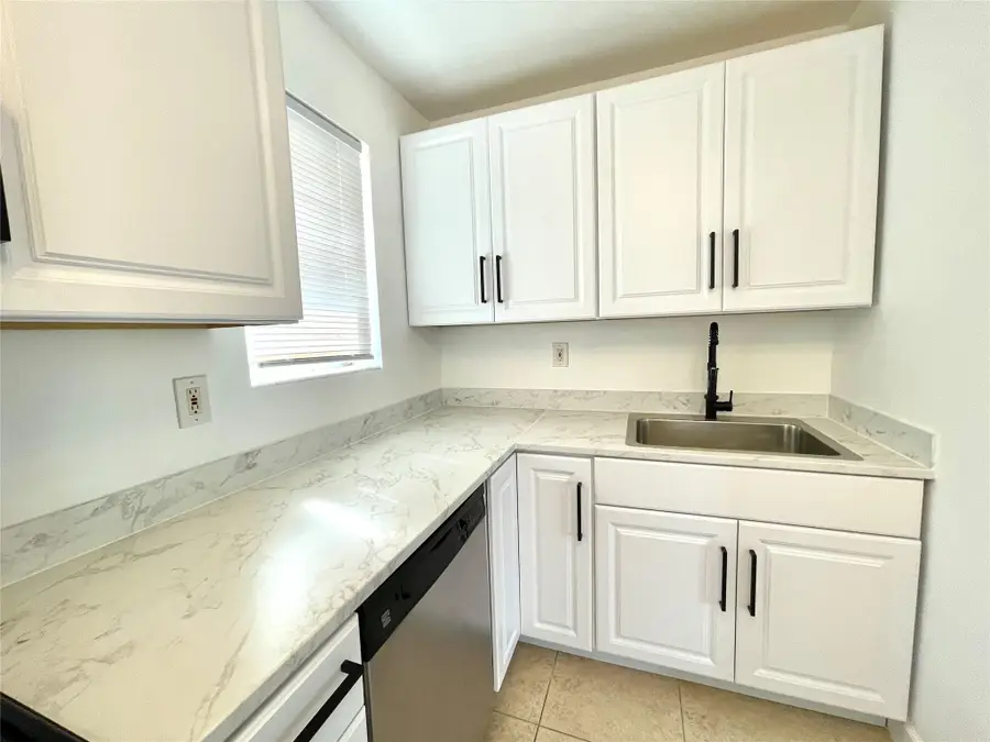 4071 N Dixie Highway #20, Oakland Park, FL 33334 - #3