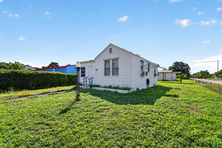 529 23rd Avenue N, Lake Worth Beach, FL 33460 - #3