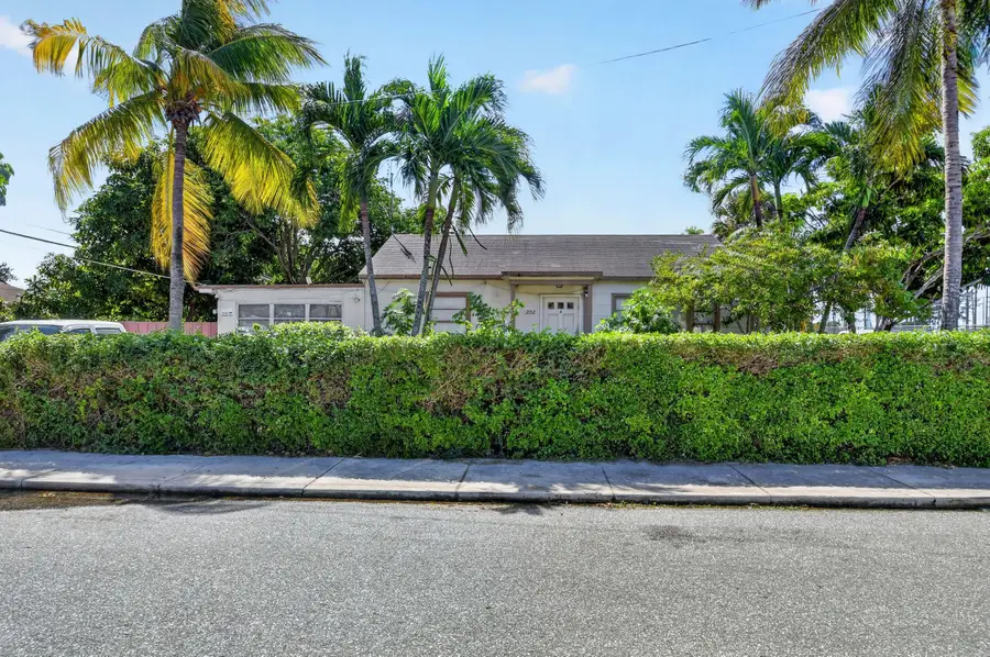 202 S A Street #A, Lake Worth Beach, FL 33460 - #3