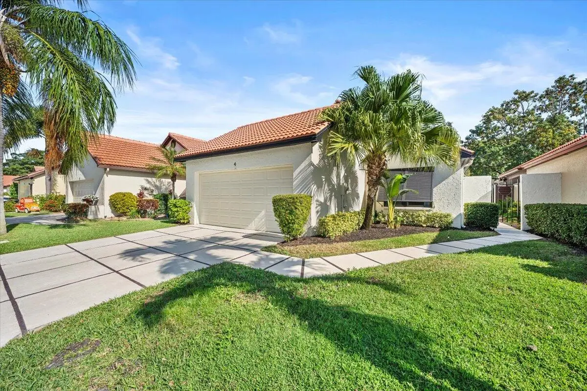 4 Ironwood Way N, Palm Beach Gardens, FL 33418 - #1