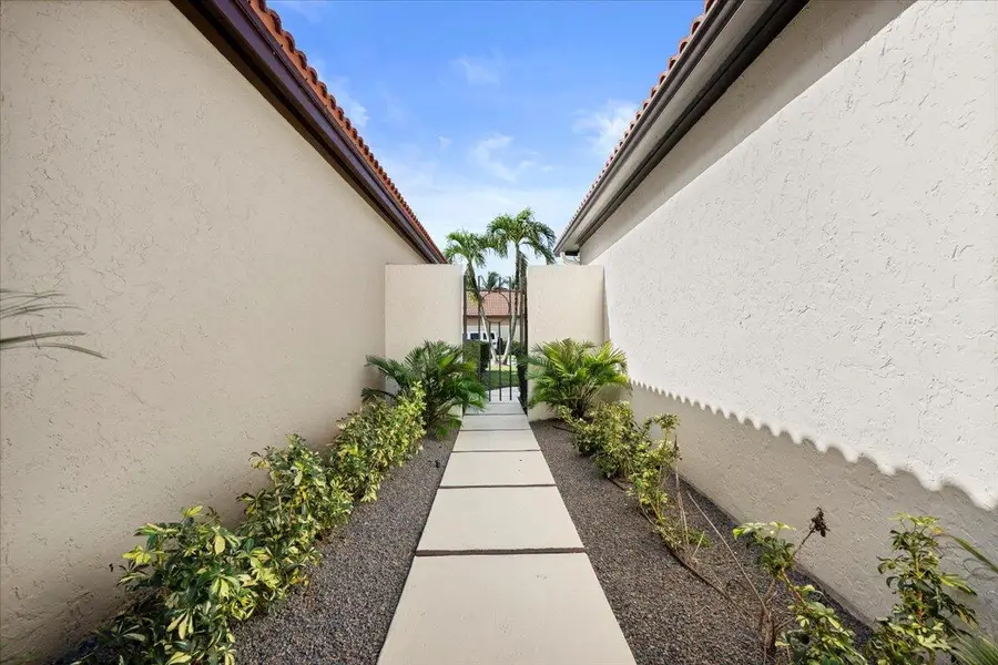 4 Ironwood Way N, Palm Beach Gardens, FL 33418 - #3