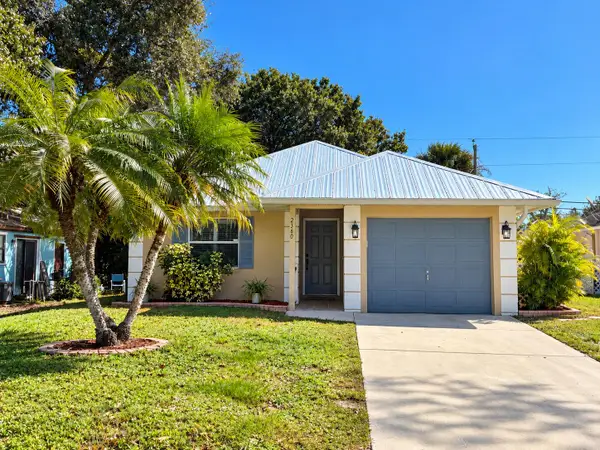 2360 86th Drive, Vero Beach, FL 32966