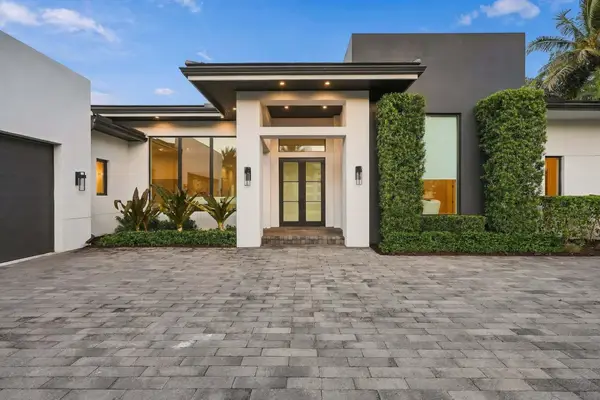 3500 Embassy Drive, West Palm Beach, FL 33401