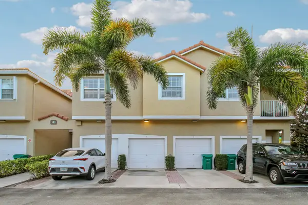 111 Lighthouse Circle #H, Tequesta, FL 33469