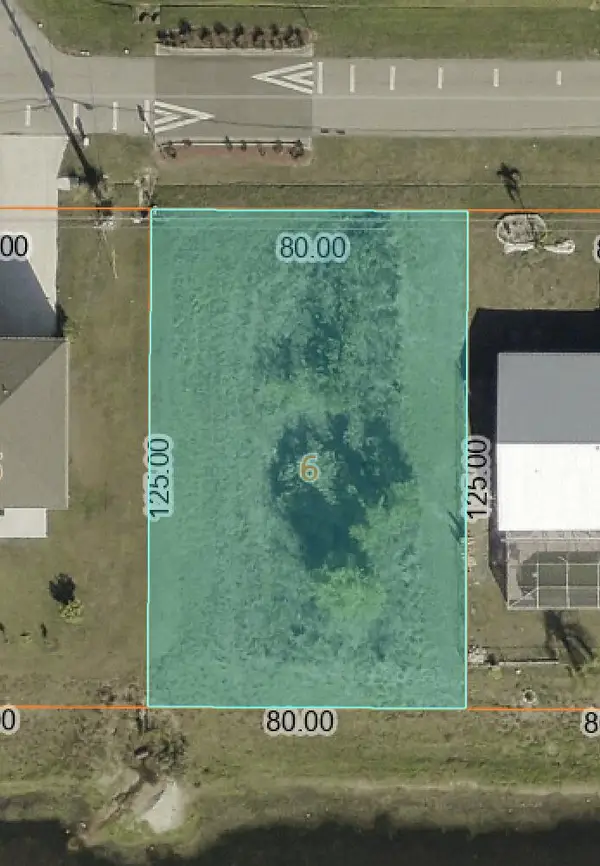 590 SW Carter Avenue, Port St Lucie, FL 34983
