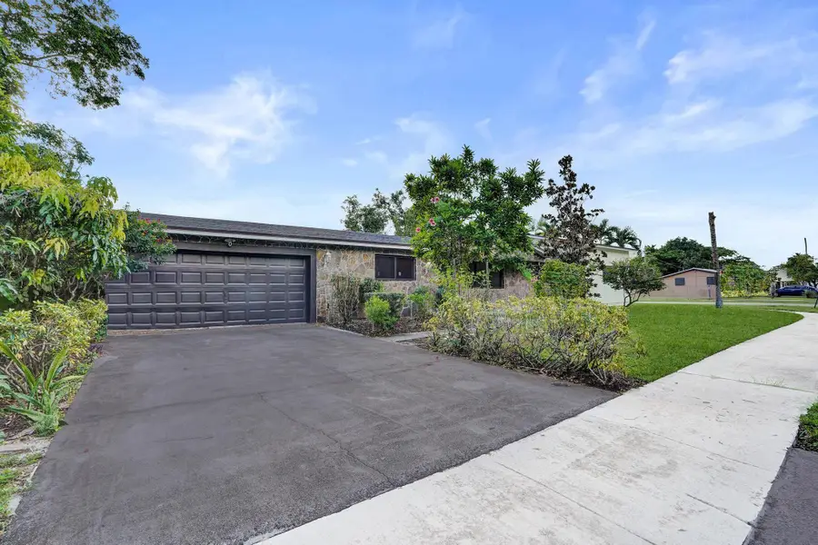 393 Cypress Avenue, West Palm Beach, FL 33415 - #3