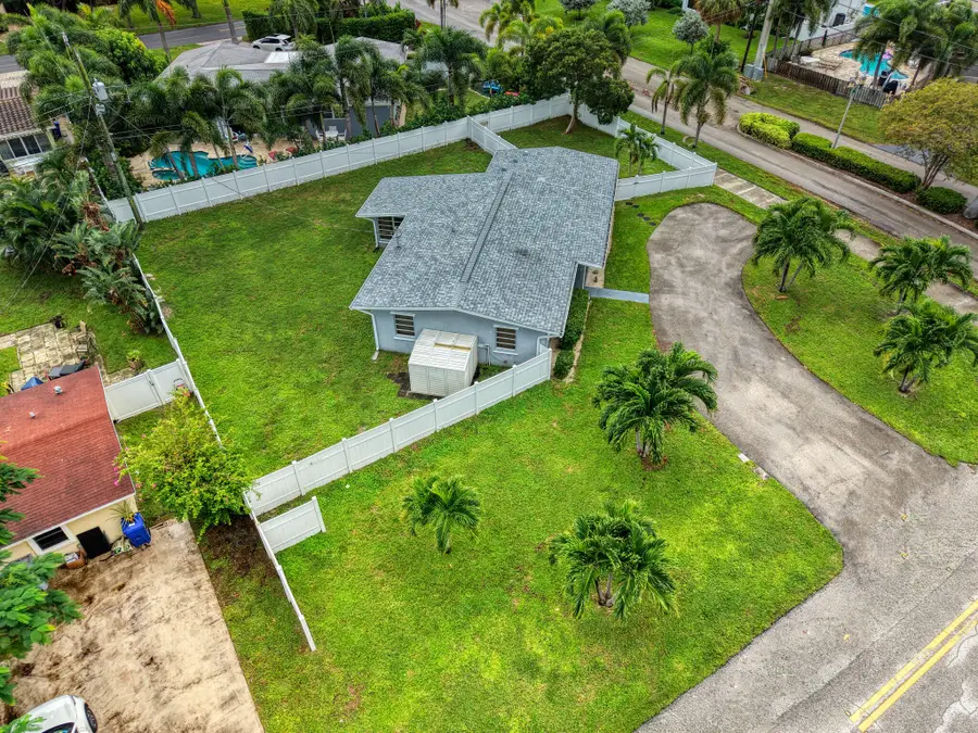 2600 NE 8th Court, Pompano Beach, FL 33062 - #2