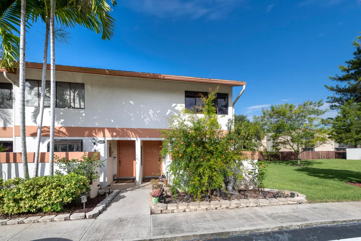 4421 SW 70th Terrace, Davie, FL 33314 - #1