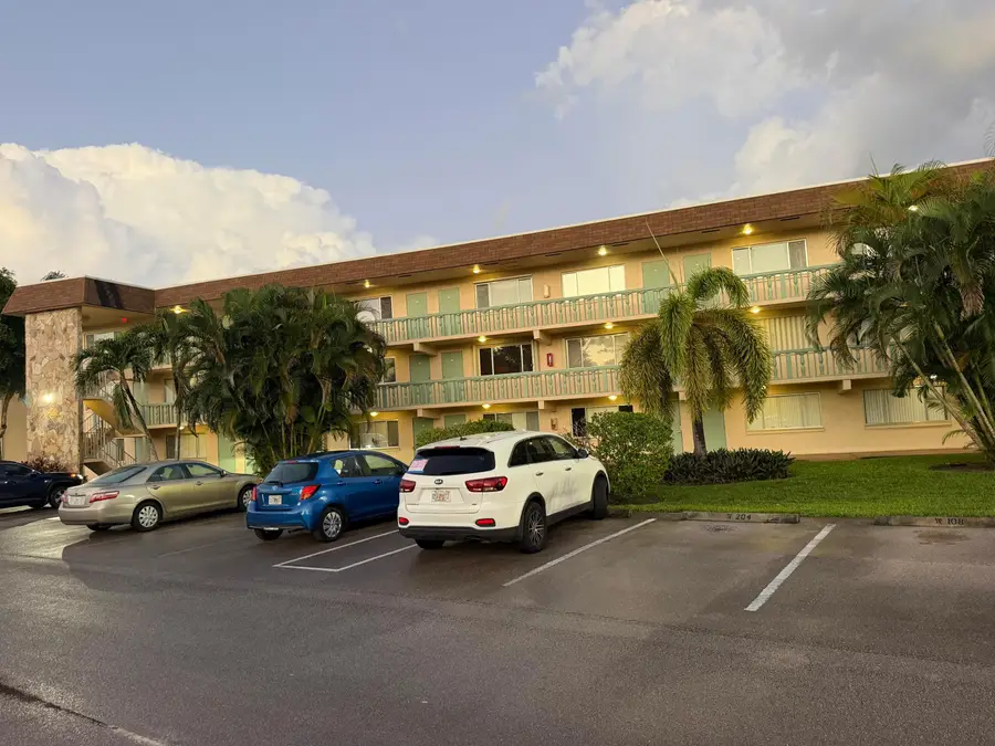 400 Village Green Circle W #205, Palm Springs, FL 33461 - #2