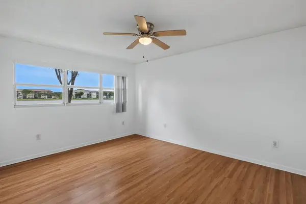 571 SW 141st Avenue #109N, Pembroke Pines, FL 33027