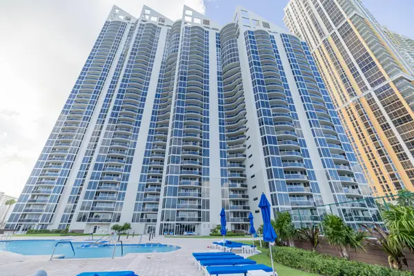 17555 Collins Avenue #2305, Sunny Isles Beach, FL 33160