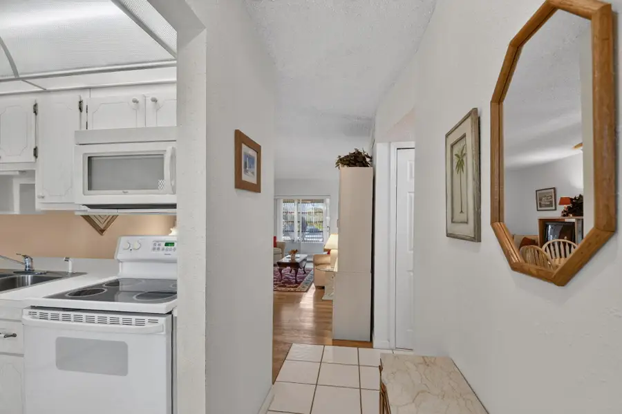 2131 NE 1st Court #102, Boynton Beach, FL 33435 - #3