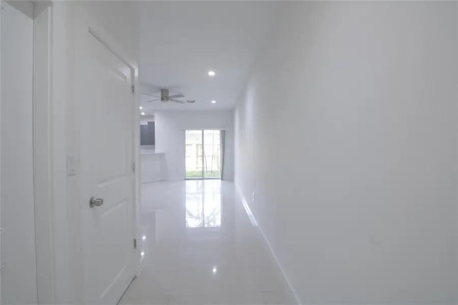 422 SE 16th Street Se, Fort Lauderdale, FL 33316 - #2