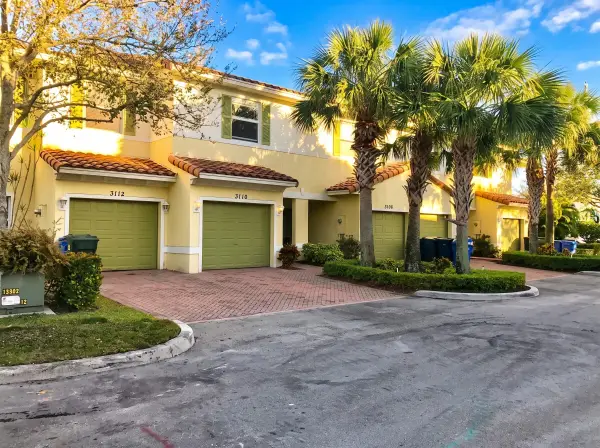 3110 NW 24th Way #3110, Oakland Park, FL 33309
