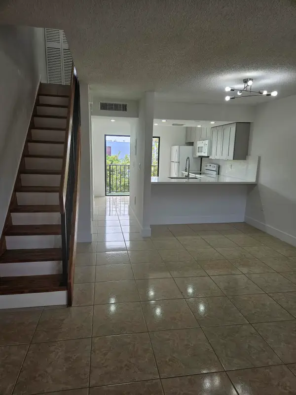 1328 W 51st Place #D-23, Hialeah, FL 33012