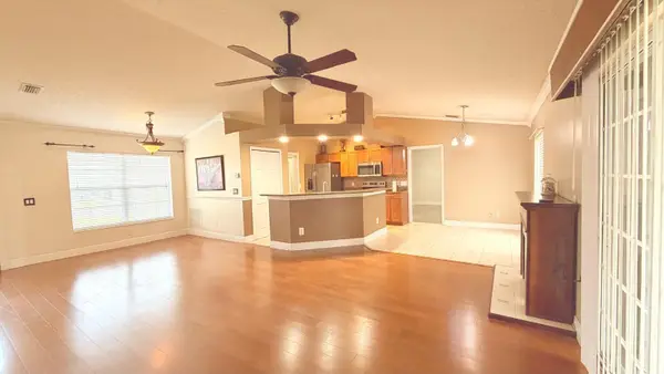 602 SE Streamlet Avenue, Port St Lucie, FL 34983