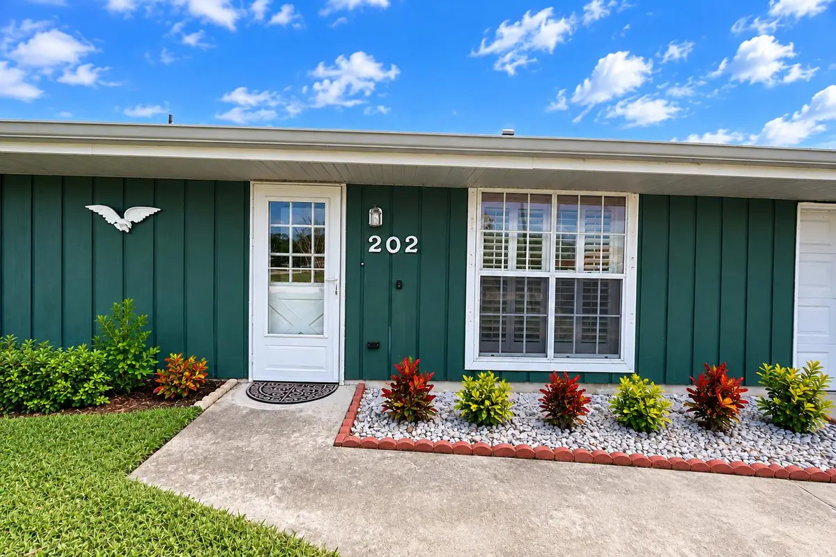 202 SW Oakridge Drive, Port Saint Lucie, FL 34984 - #1