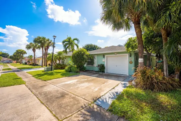 184 Heming Way, Boynton Beach, FL 33426