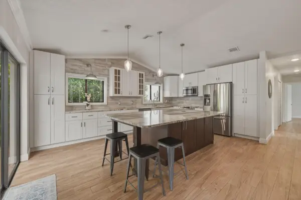 14 Las Islas, Boynton Beach, FL 33426