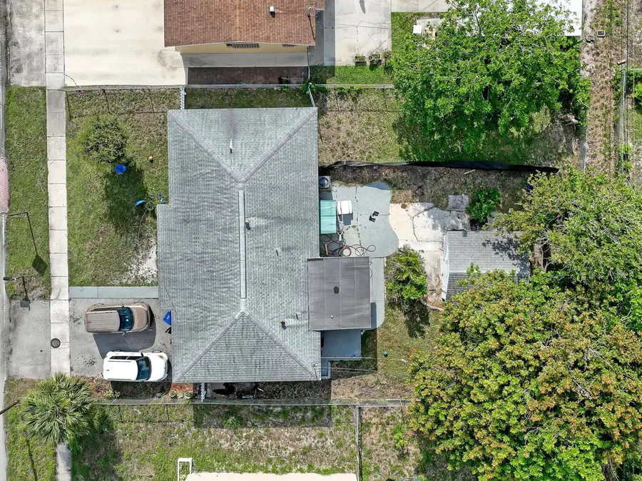 507 W 29th Street, Riviera Beach, FL 33404 - #2