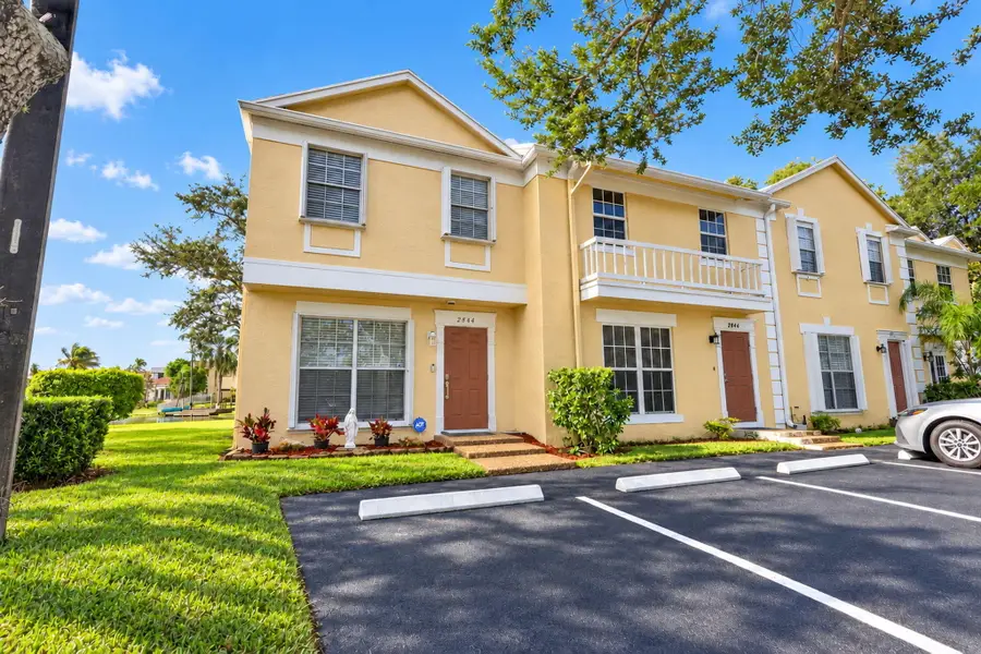 2844 S Edgehill Lane #2844, Hollywood, FL 33026 - #3