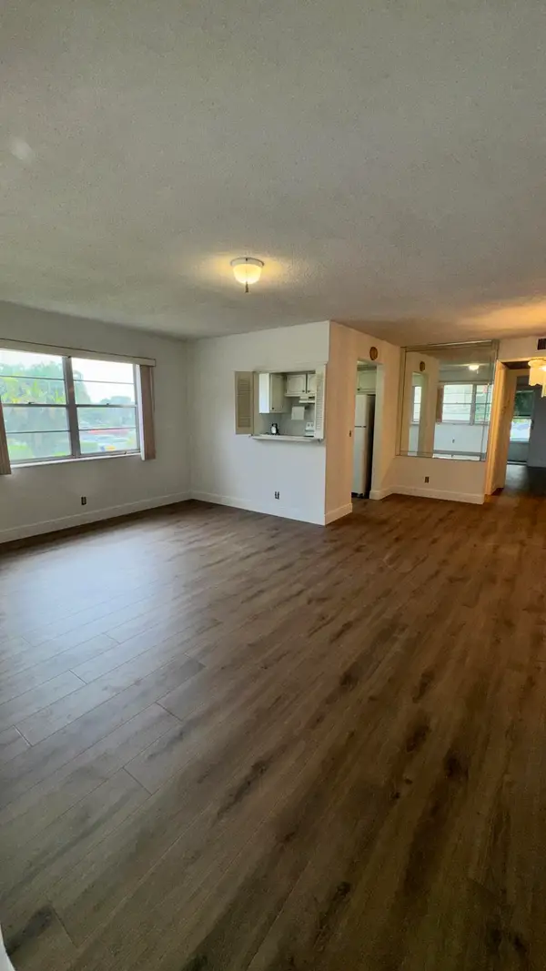46 Camden B, West Palm Beach, FL 33417