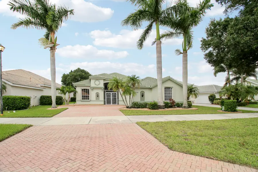 636 SW Lake Charles Circle, Port Saint Lucie, FL 34986 - #3