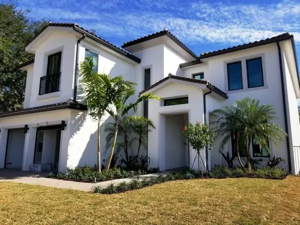 5704 Ashwood Circle, Hollywood, FL 33312