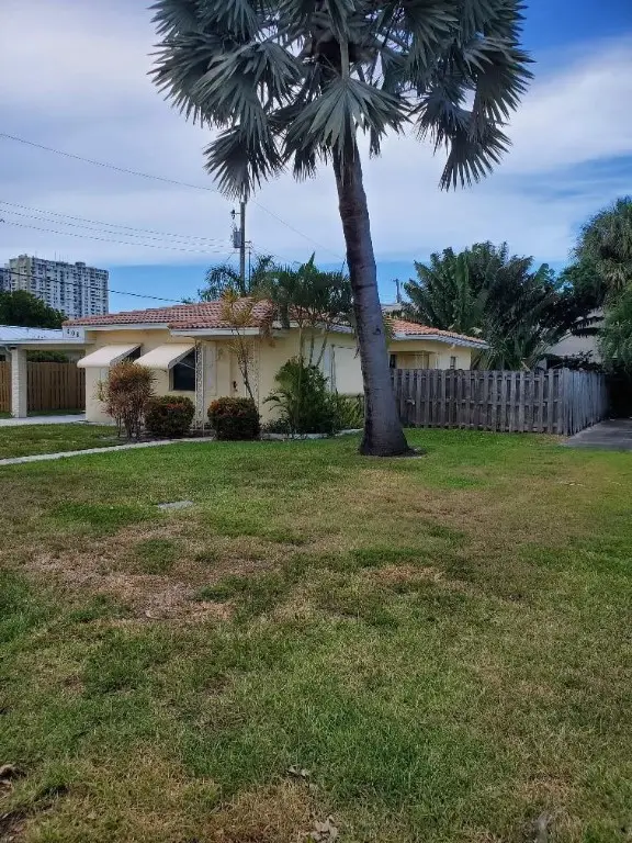 608 S Riverside Drive, Pompano Beach, FL 33062 - #3