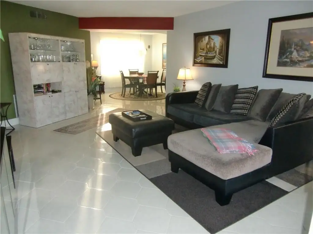 4401 NW 41 Street #404, Lauderdale Lakes, FL 33319 - Image #1