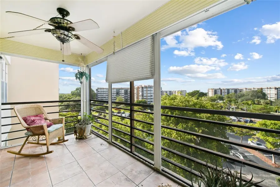 1400 Saint Charles Place #615, Pembroke Pines, FL 33026 - Image #3