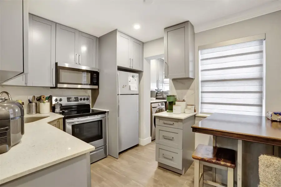 2617 NW 9th Ave, Wilton Manors, FL 33311 - Image #2